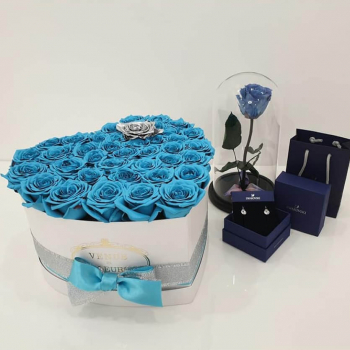 Сердце из голубых роз "Silver point" от 41 шт. 