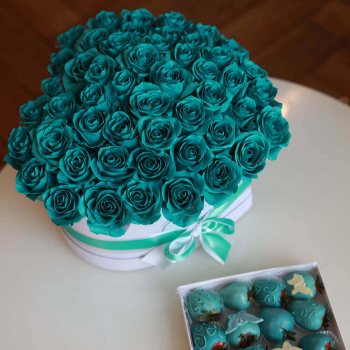 Бирюзовые розы (сердце) от 41 шт. Бирюзовые розы (сердце) от 41 шт.