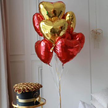 Облако красно-золотых сердец - 9 шт.