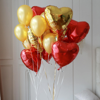 Облако красно-золотых шаров - 15 шт. Облако красно-золотых шаров - 15 шт.