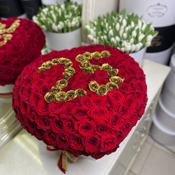 Красные розы с датой от 101 шт. Красные розы с датой от 101 шт.