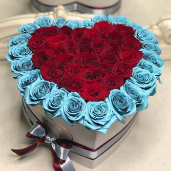 Розы с окантовкой (сердце) от 41 шт.