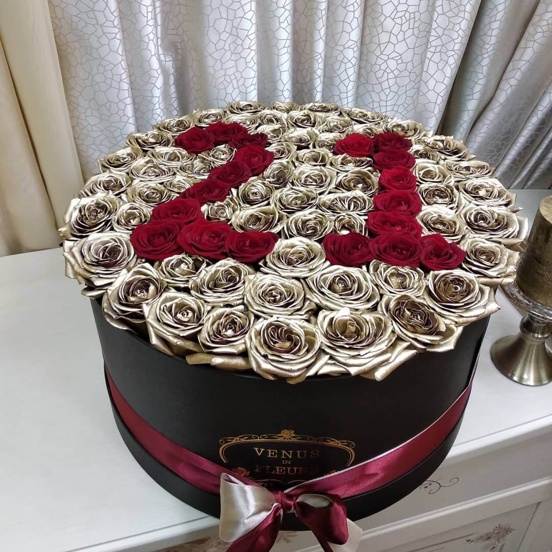 101 Золотая роза с датой