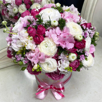 Ранункулюсы в миксе - 71 шт. Ранункулюсы в миксе - 71 шт.