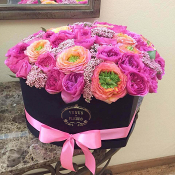 41 нежная пионовидная роза в коробке 41 нежная пионовидная роза в коробке