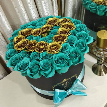 51 бирюзовая роза с золотым сердцем 51 бирюзовая роза с золотым сердцем