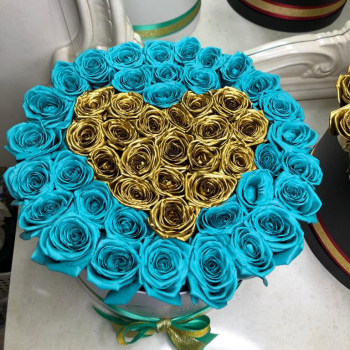 51 бирюзовая роза с золотым сердцем