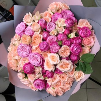 Пионовидные розы в букете от 19 шт.