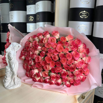 101 роза "Джумилия" в букете