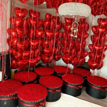 1001 роза в 10 коробках - 25 см. 1001 роза в 10 коробках - 25 см.