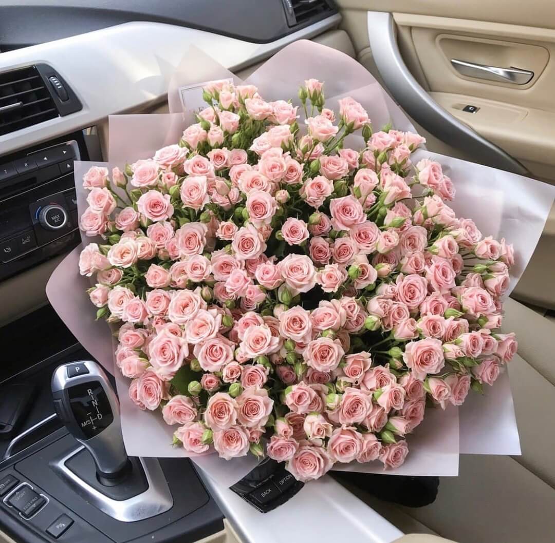 Розовые кустовые розы от 9 шт.