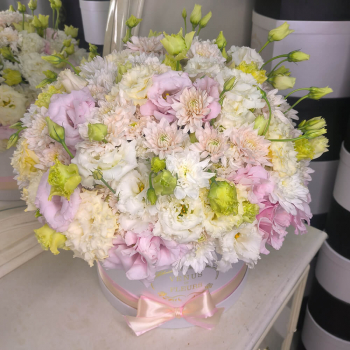 Хризантемы с эустомой - 51 шт. Хризантемы с эустомой - 51 шт.