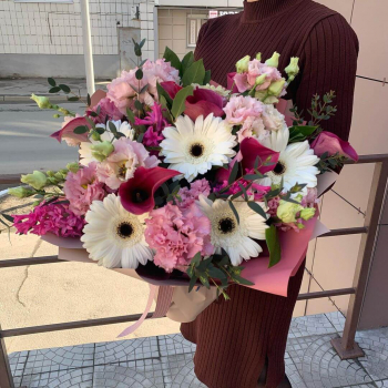 Герберы и каллы - 25 шт.