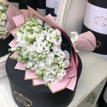 29 белых эустом в букете 29 белых эустом в букете