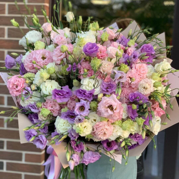 81 эустома в букете