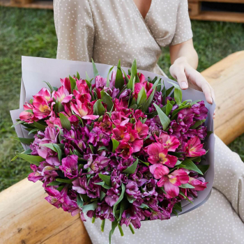 29 альстромерий в букете