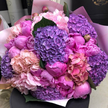 Микс из пионов и гортензий - 29 шт. Микс из пионов и гортензий - 29 шт.