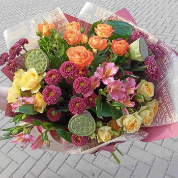 Лотос с хризантемами - 19 шт. Лотос с хризантемами - 19 шт.