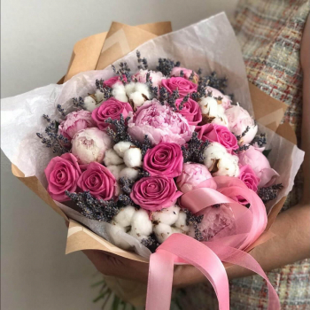 Хлопок с розами в букете - 41 шт. Хлопок с розами в букете - 41 шт.