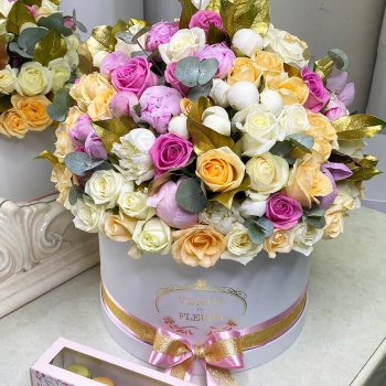 Микс с пионами и розами от 29 шт.