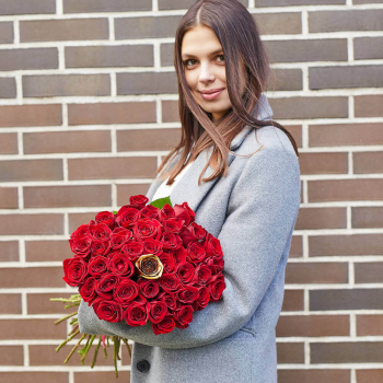 51 красная роза в букете 51 красная роза в букете