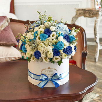 Микс с синими розами от 51 шт. Микс с синими розами от 51 шт.