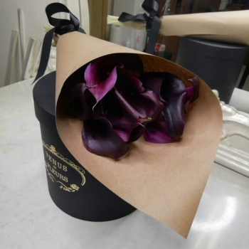 Букет бордовых калл от 9 шт. Букет бордовых калл от 9 шт.