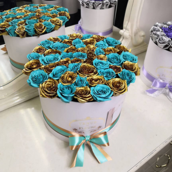 41 золотая и бирюзовая роза