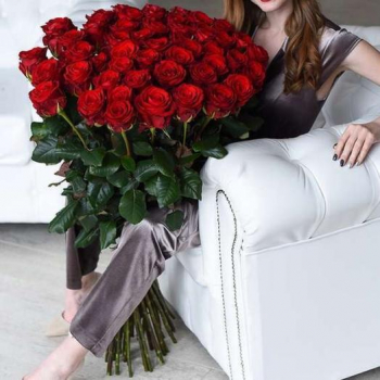 41 красная роза - 90 см.