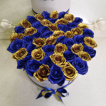 41 сине-золотая роза в коробке