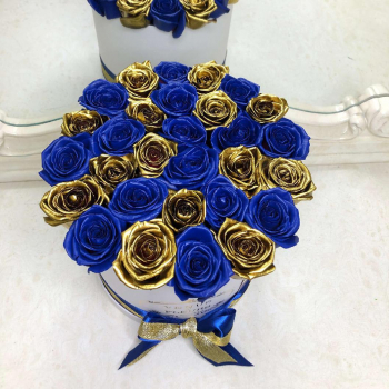 Сине-золотые розы в коробке - 29 шт