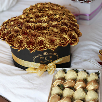 Золотые розы в сердце от 41 шт. Золотые розы в сердце от 41 шт.