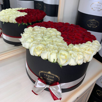 Инь-янь из роз - 81 шт. Инь-янь из роз - 81 шт.