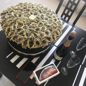 81 золотая роза "White Point" 81 золотая роза "White Point"