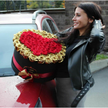 81 золотая роза с сердцем