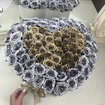 81 серебряная роза - сердце