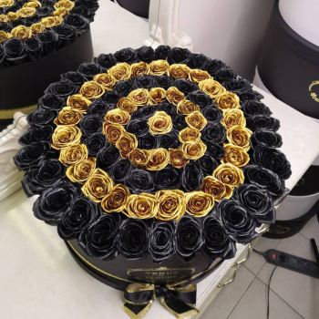 Черно-золотые розы - 81 шт. Черно-золотые розы - 81 шт.