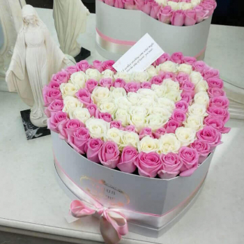 Нежный букет из роз в сердце - 81 шт. Нежный букет из роз в сердце - 81 шт.