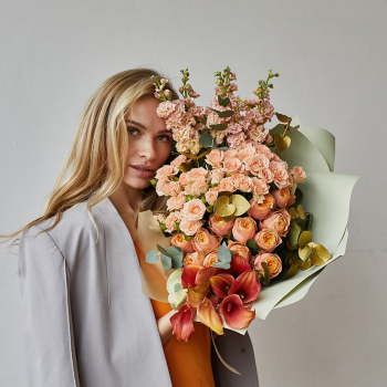 Микс цветов в букете - 41 шт. Микс цветов в букете - 41 шт.