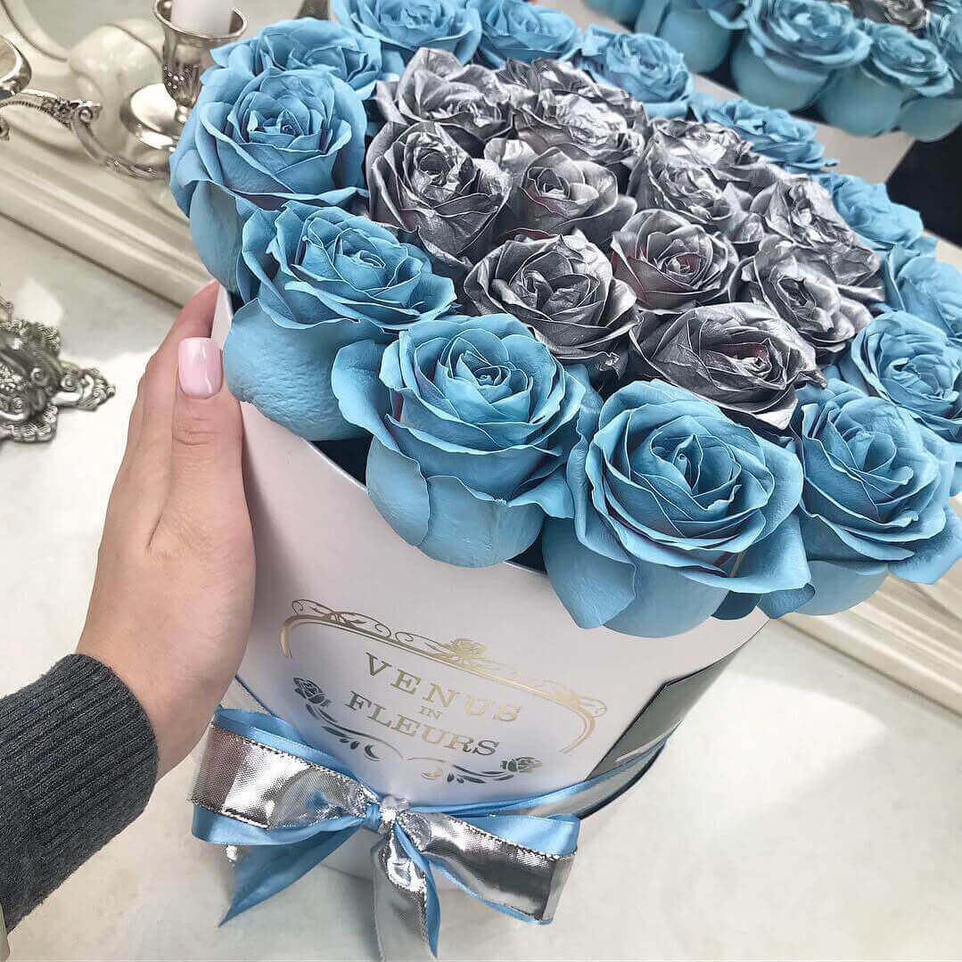 Серебряные розы с окантовкой от 19 шт.