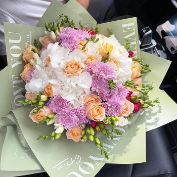 Яркий микс в букете - 51 шт. Яркий микс в букете - 51 шт.