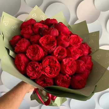 Букет красных пионовидных роз - 29 шт. Букет красных пионовидных роз - 29 шт.