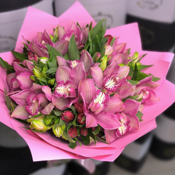 Альстромерии с орхидеями - 41 шт.
