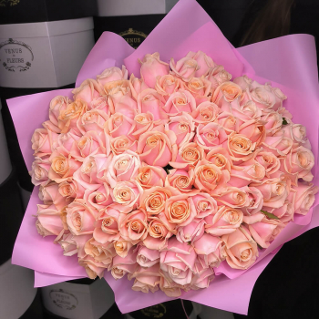 Букет розовых роз - 101 шт. Букет розовых роз - 101 шт.