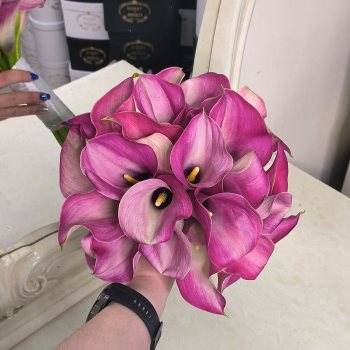 Букет из розовых калл - 29 шт.