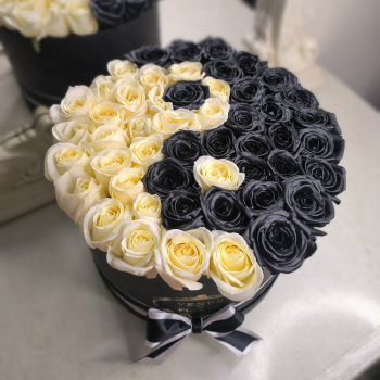 Черно-белые розы "Инь-Янь" - 51 шт.