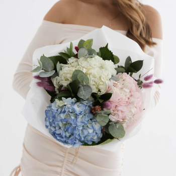 Авторский букет №29 - 3 шт. Авторский букет №29 - 3 шт.