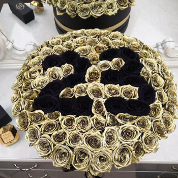 Золотые розы с датой от 51 шт.