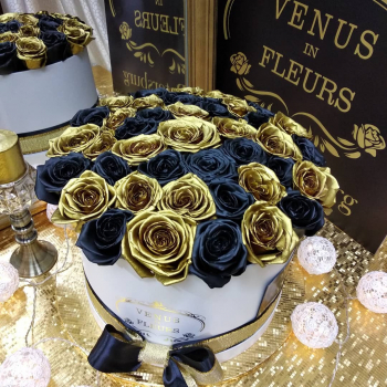 Черно-золотые розы от 19 шт.