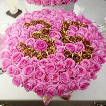 Розовые розы "Gold date" от 51 шт.